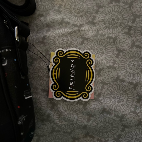 Danielle Nicole Friends Central Perk Crossbody Bag new with tags never used! ☕️ - Picture 4 of 4